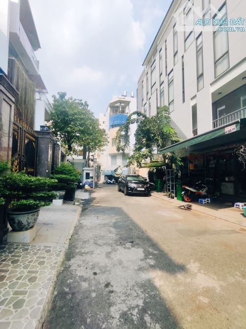 CHO THUÊ BIỆT THỰ LÝ CHÍNH THẮNG, QUẬN 3 – NHÀ ĐẸP, CÓ THANG MÁY - HẺM LỚN XE HƠI - 3