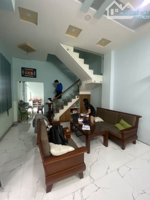 CẦN BÁN GẤP NHÀ 3 TẦNG – LÊ ĐẠI HÀNH, QUẬN 10 – GIÁ CHỈ 5.6 TỶ- 48M - 3
