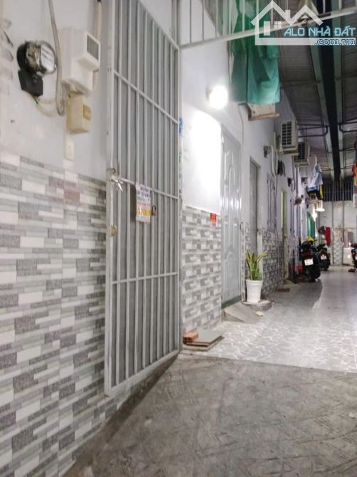 BÁN ĐẤT TẶNG NHÀ CẤP 4 - ĐƯƠNHF LIÊN KHU 5-11-12 - DT: 105 M2 ( 6 x 18 )1 TẤM - 7,8 TY. - 3