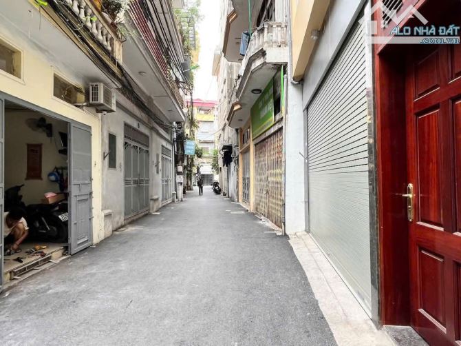 Bán nhà lô góc gần mặt Đường Bưởi - 145m2 – Morning vào nhà – Giá 28 tỷ.