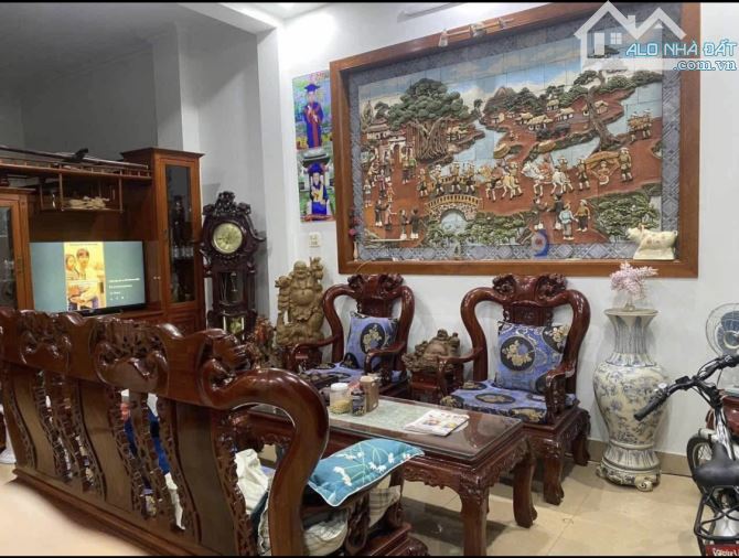 Cần bán nhà đẹp mặt phố Cô Đông Tp Hải Dương - 3