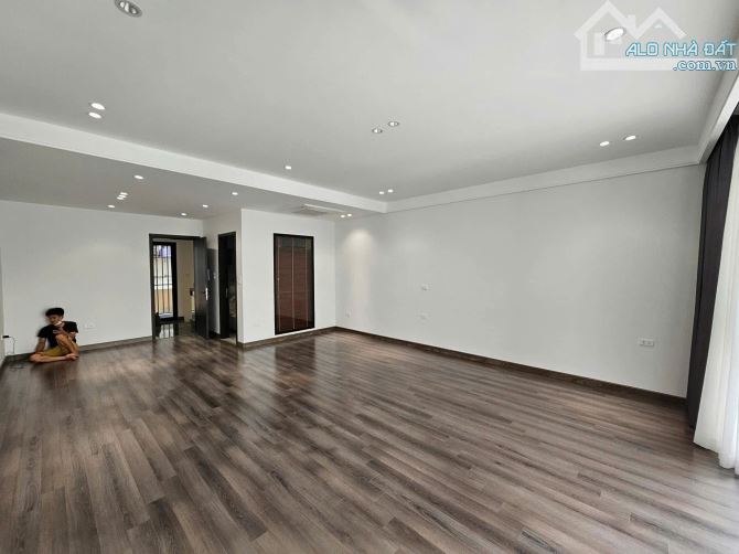 Hàng Tuyển Phố Lạc Trung DT 63m2 6 Tầng Thang Máy Ngõ Oto Tránh MT Khủng 5,7m Giá 15,9 tỷ - 3