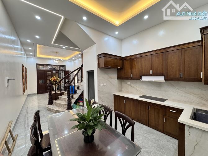 Nhà đẹp ở ngay Xuân Đỉnh Bắc Từ Liêm. Sổ vuông 45m, 4 tầng MT4m2 Giá 10.3 tỷ - 4