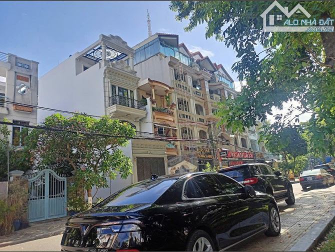 Bán khách sạn 50 phòng đường số 33 Bình Trưng Đông, Bình Tân. DT: 20*20m, vuông vức - 4