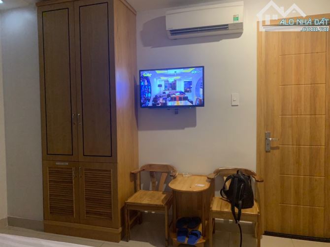 bán Khách sạn kinh doanh tốt góc 42 và 85 Phường Tân Quy Quận 7. hầm 5 tầng - 4