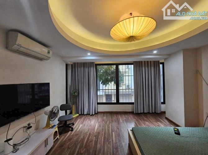 BÁN NHÀ PHỐ NGHĨA ĐÔ 61m2 × 5T .PHÂN LÔ 2 Ô TÔ TRÁNH TRƯỚC NHÀ - GẦN KHU BIỆT THỰ - 4
