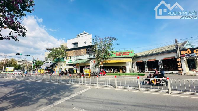 Đất mặt tiền kinh doanh gần BigC Go, phường Đông Hòa, TP Dĩ An. 15 tỷ - 4