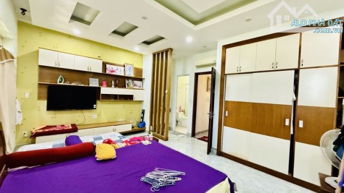 🏡 Bán Nhà Gò Vấp - Hẻm 7m – Ngay Chưng Cư Phú Gia Hưng – 4 Tầng( 5.7 x 11m) – Nhỉnh 8 Tỷ - 4