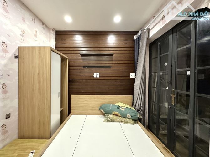 Bán nhà MTKD Phan xích Long Phú nhuận - 9,3 tỷ - 4
