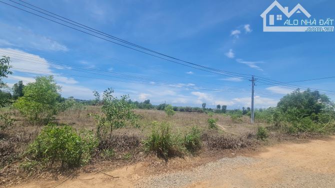 bán đất 15000m2 mặt tiền nguyễn minh châu, tân tiến, thị xã lagi, bình thuận. giá ngợp - 4