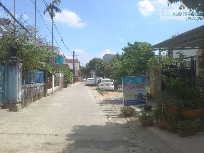 BÁN ĐẤT KIỆT Ô TÔ TRÁNH NHAU ĐƯỜNG NGUYỄN SINH CUNG, TP HUẾ - 5