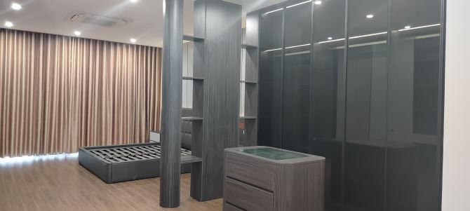 Nhà Ngọc Thụy: gara ô tô, thang máy, full nội thất - 5