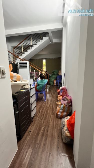 Nhà 2 tầng, mặt tiền Phùng Chí Kiên, gần biển Nguyễn Tất Thành - 5