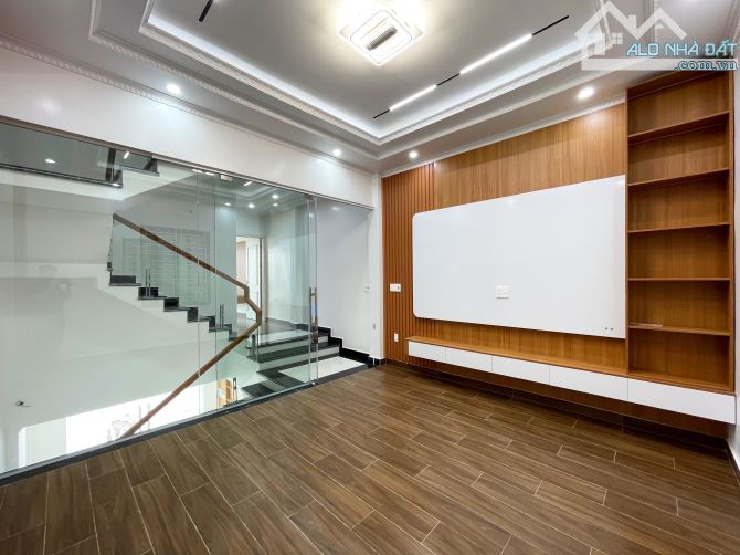 Nhà 4 tầng xây mới TĐC Sao Sáng tuyến 2 Ngô Gia Tự - 55m2 - Đường 12m - 6