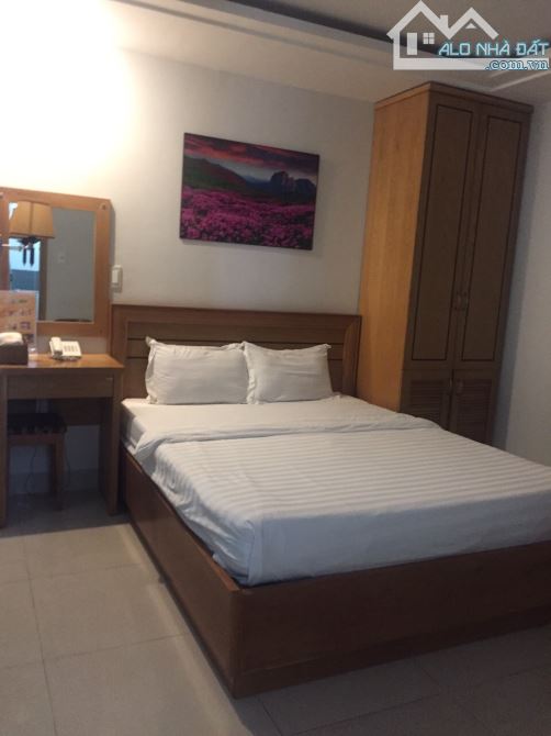 bán Khách sạn kinh doanh tốt góc 42 và 85 Phường Tân Quy Quận 7. hầm 5 tầng - 6