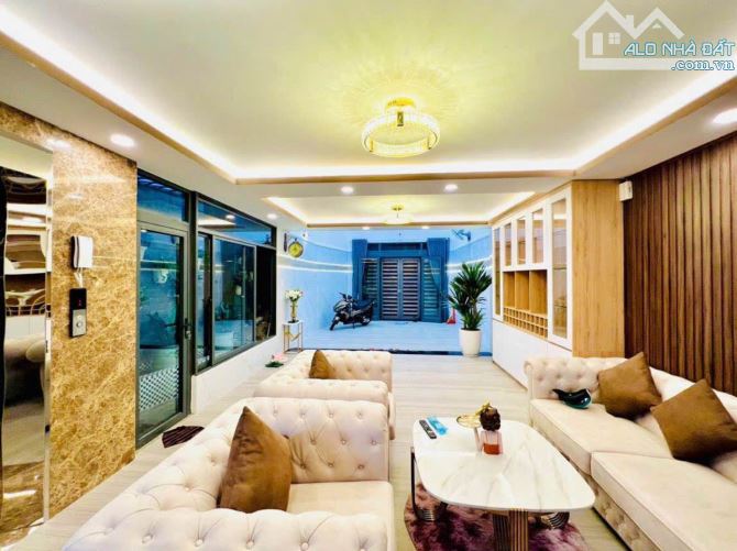DÒNG TIỀN SẴN 42TRIỆU/THÁNG NHÀ NGUYỄN THỊ MINH KHAI,QUẬN 1. GIÁ 5TỶ190/80m2(4mx20m).SHR - 6
