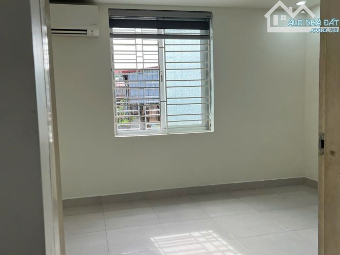 Nhà riêng Phố Đình Đông Sân Cổng và Sổ Riêng - 6