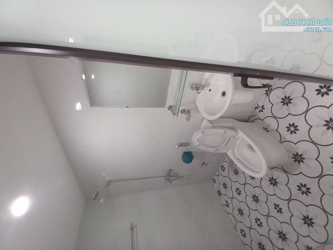 Nhà 3 tầng xây mới ô tô lùi cửa ngõ Đông Mạc - 6