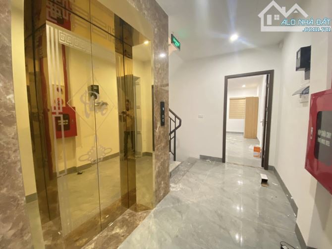 🔥 CẦN BÁN TOÀ CCMN PHẠM VĂN ĐỒNG – NGÕ TO NHƯ PHỐ – 99M2 – 8 TẦNG – CỬA TIỀN 4.3M – 39 TỶ - 7