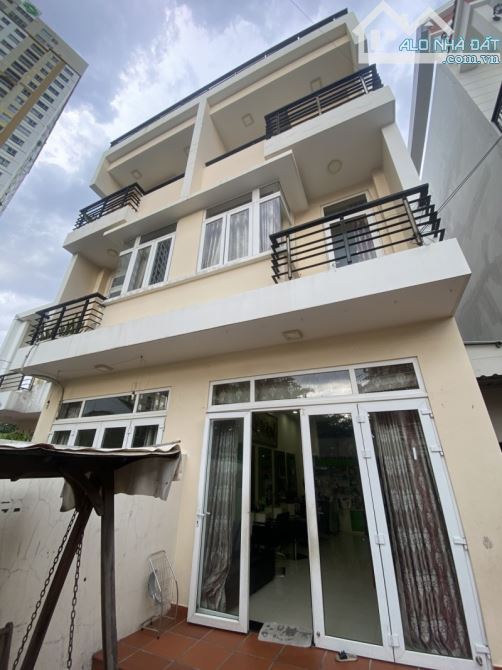 BIỆT THỰ 3 TẦNG - THẢO ĐIỀN - 195TRIỆU/M2 - 7