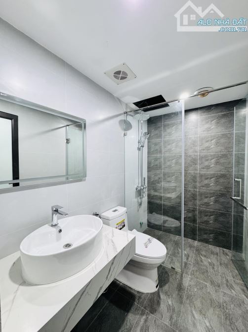 Nhà đẹp ở ngay Xuân Đỉnh Bắc Từ Liêm. Sổ vuông 45m, 4 tầng MT4m2 Giá 10.3 tỷ - 8