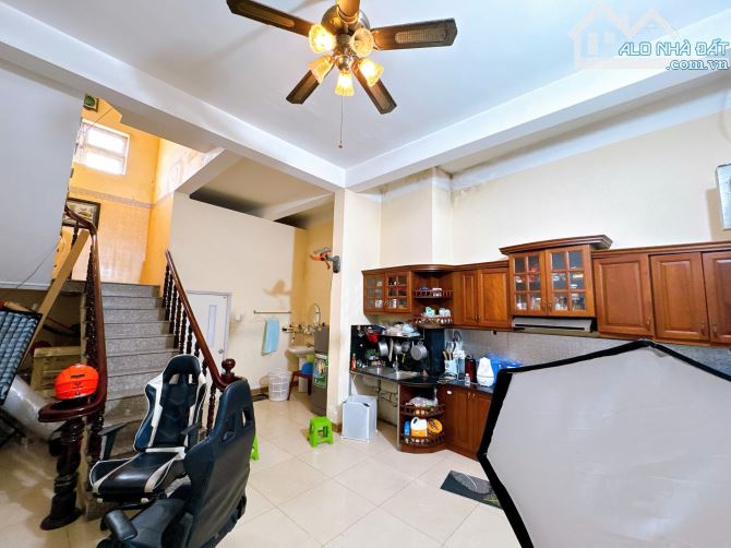 Bán nhà 1T1L p. Hố Nai cách đg Nguyễn Ái Quốc 50m 76m2 đường 3 xe hơi chỉ 3,6 tỷ - 8