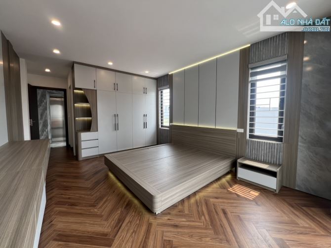 Bán nhà Bát khối 41m2 xây 7 tầng - thang máy gara ôtô 7 chỗ, nhà mới full nội thất - 8
