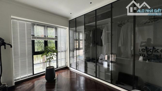 Bán Biệt Thự 3 Tầng Nguyễn Thành Ý Q.1 - 8,1 x17m Cn 135m2 Thiết kế Hiện Đại Đầy Tinh Tế - 8