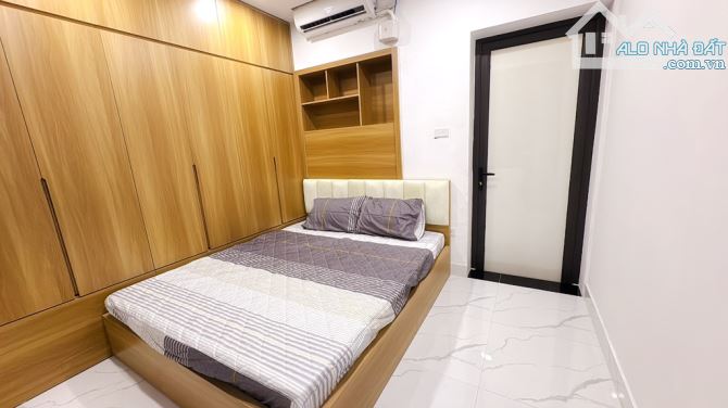 Bán căn hộ tập thể2 ngủsử dụng 68m2, có sổ đỏ tại Nguyễn Khánh Toàn, Cầu Giấy - 8