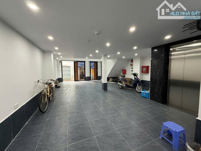 Miêu Nha 119m. 8 tầng thang máy. 27 phòng full nội thất. Ngõ thông ô tô đỗ cửa. 19,9 tỷ - 9