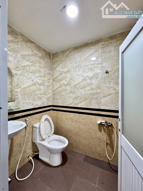 ✨ 4 TẦNG MTKD 14M, 5x20M (10PN, 10WC, có thang máy, chủ để lại toàn bộ nội thất) - 13,7 TỶ - 9