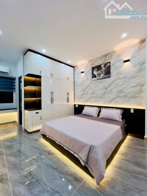 Bán gấp căn nhà chính chủ cho thuê 24 triệu/tháng tại Lý Chiêu Hoàng, P.10, Q.6, 85m2/3tỷ7 - 9