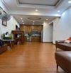 Bán căn 3 ngủ tầng rất đẹp, thông tháng, sổ đỏ lâu dài, full nội thất tòa OCT Resco