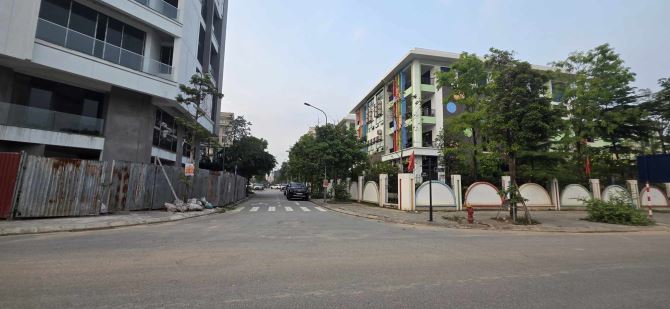 ĐẤU GIÁ VƯỜN ĐÀO ĐÔNG ANH ĐẦU TƯ NGON  DT  120M² MT 5.5M VỈA HÈ RỘNG VIEW CÔNG VIÊN 20M RA - 2