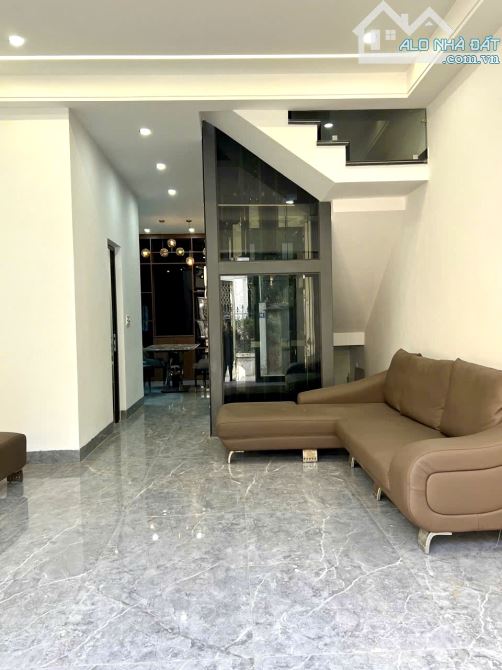 Bán nhà 5 tầng mặt ngõ thông An Đà, Đông Khê, NQ 64m giá 7,2 tỷ