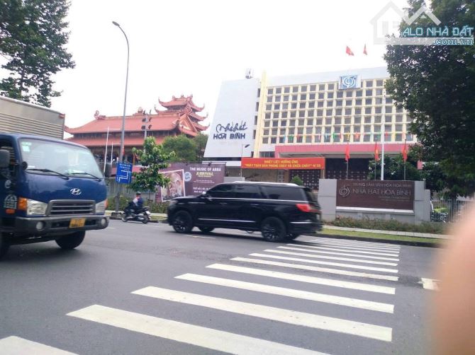 Nhà bán: đường 3-2, Q10. DTSD 44,4m2. 5tầng, giá 9 tỷ