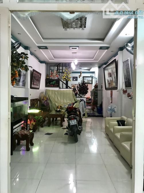 Chỉ 3 tỷ sở hữu nhà 2 tầng Tân Bình – trung tâm, sổ riêng, tiềm năng tăng giá
