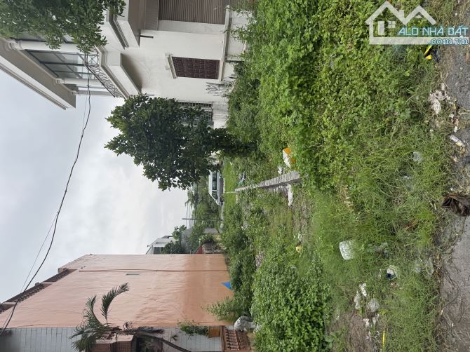 Bán lô đất trục kinh doanh Ql1A, dtich 81m2, mặt 4,5m