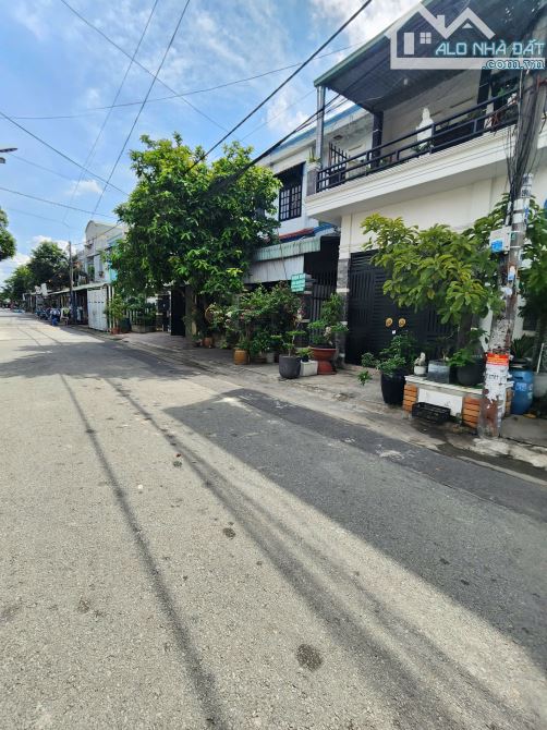 3Tỷ600__107,4m2 (5x22m)__gần Ngã 6 An Phú__Nhà trệt lầu và 4 phòng trọ__KDC gần chợ An Cơ