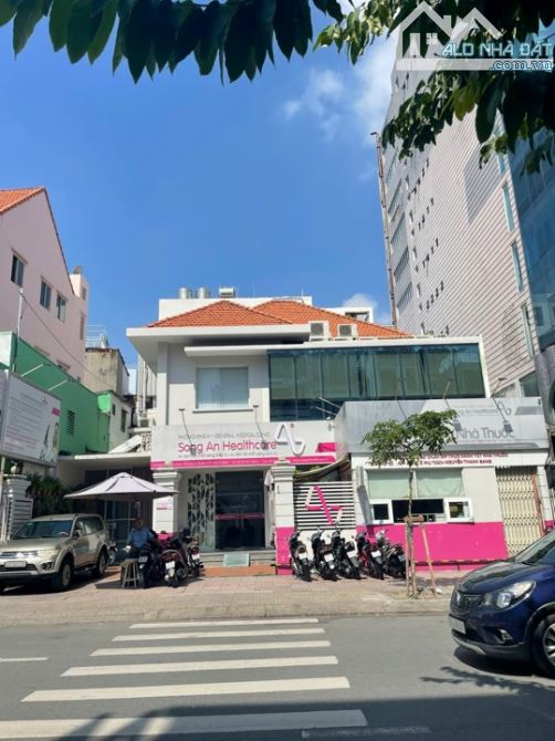 Siêu phẩm biệt thự mặt tiền Tú Xương, Quận 3. Diện tích 750m2. Kết cấu 2 tầng. Giá 200 tỷ