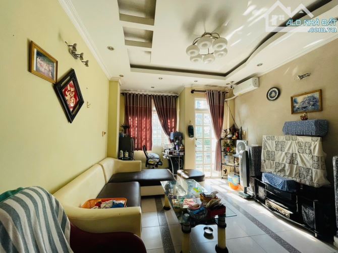 Nhà Đẹp Mặt Tiền Bông Sao 48m2,4 Tầng ,Thông thoáng,Giá Chỉ 9.29 Tỷ.