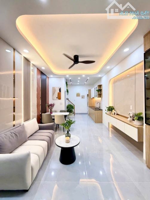VĂN TIẾN DŨNG-20M Ô TÔ TRÁNH-VIEW 2 THOÁNG FULL ĐỒ SẴN Ở-35MX5 TẦNG NHỈNH NHẸ 6 TỶ