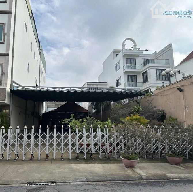Bán 550m2 đất thổ cư Mặt Tiền Đường Nhánh Hoàng Hữu Nam - P. Tân Phú, Quận 9.