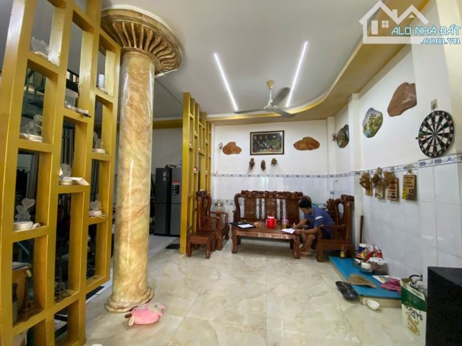 🏘🔥HXH KẾ MT KHUÔNG VIỆT - GIÁP QUẬN 10, 11, 6 - NỞ HẬU 10M - 83 M2 - 8 TỶ CÒN 6.98 TỶ