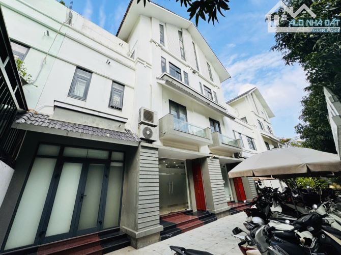 Bán Biệt Thự Lê Trọng Tấn Thiên Đường Bảo Sơn 320m2 x 16m 180tr/m