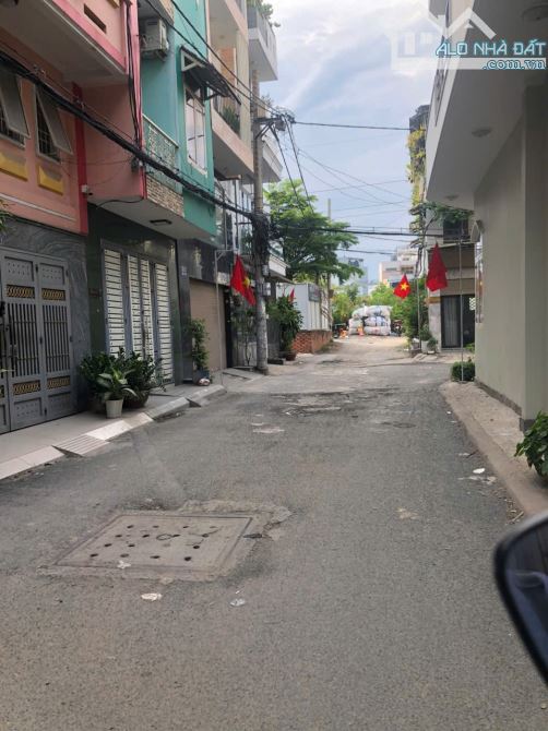 Bán nhà hẻm xe hơi Phan Văn Trị P11 Bình Thạnh 4x13 nhà 4 tấm mới giá 9.2 tỷ tl