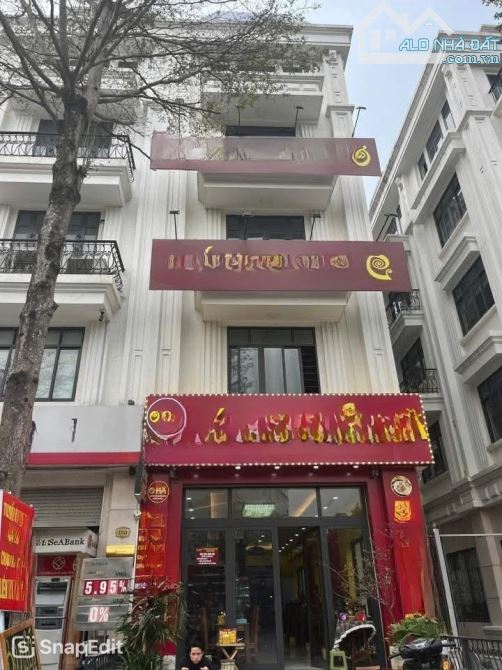 Bán nhà mặt phố, vỉa hè, thang máy Xuân La, Tây Hồ 152m 5 tầng 62 tỷ