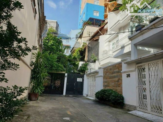 Biệt Thự Trung Tâm Quận 1, HXH Nguyên Thành Ý Quận 1, 12.4 x 15m , 55 tỷ