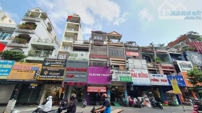 Giá rẻ bất ngờ – MT 242 Tô Hiến Thành – DT: 4 x 19m , 3 lầu – giá chỉ 26.9 tỷ