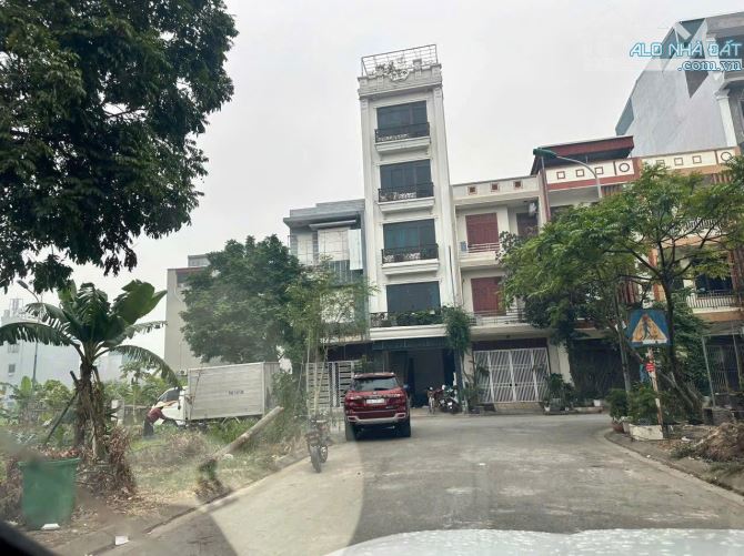 Pán lô áp Góc nhìn vườn hoa khu 4 Đại Phúc, tp BN. Giá hơn 7 tỷ.